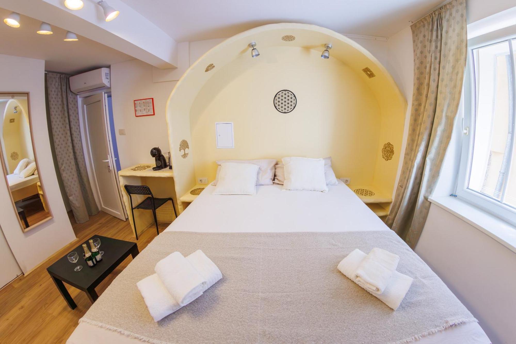 Plutus Apartments And Rooms With Free Parking Capodistria Esterno foto